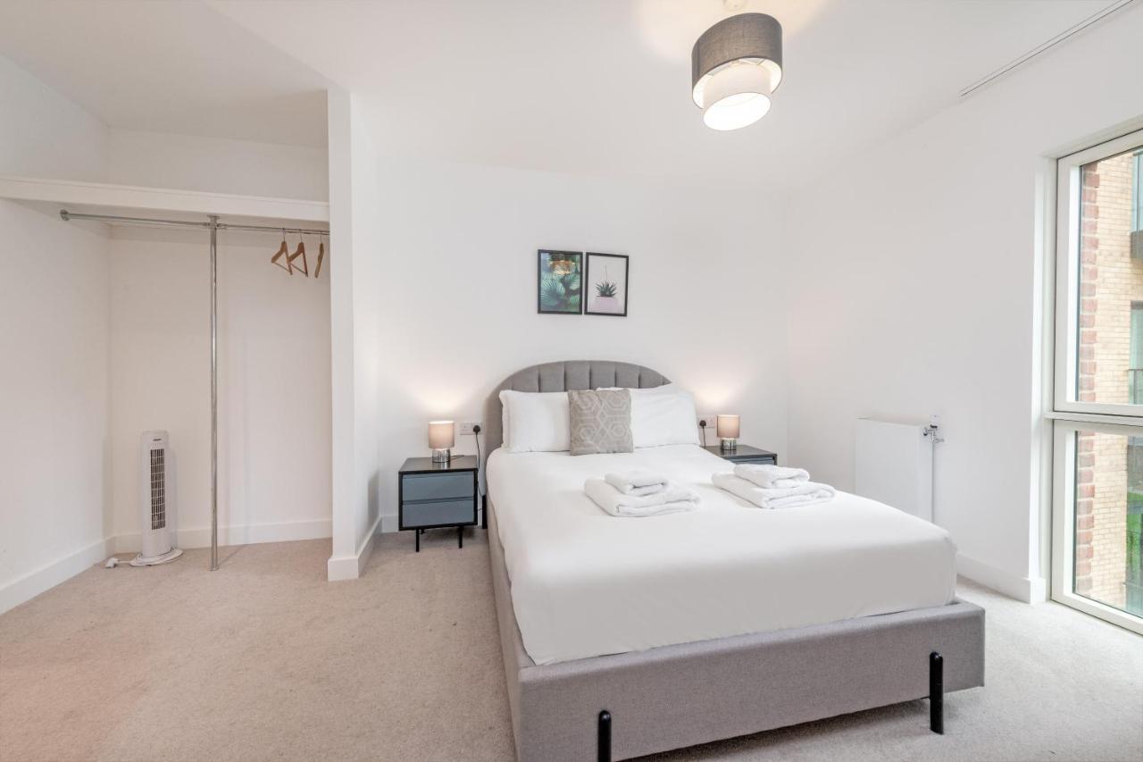 Stayo Apartments Barking Wharf Londres Exterior foto
