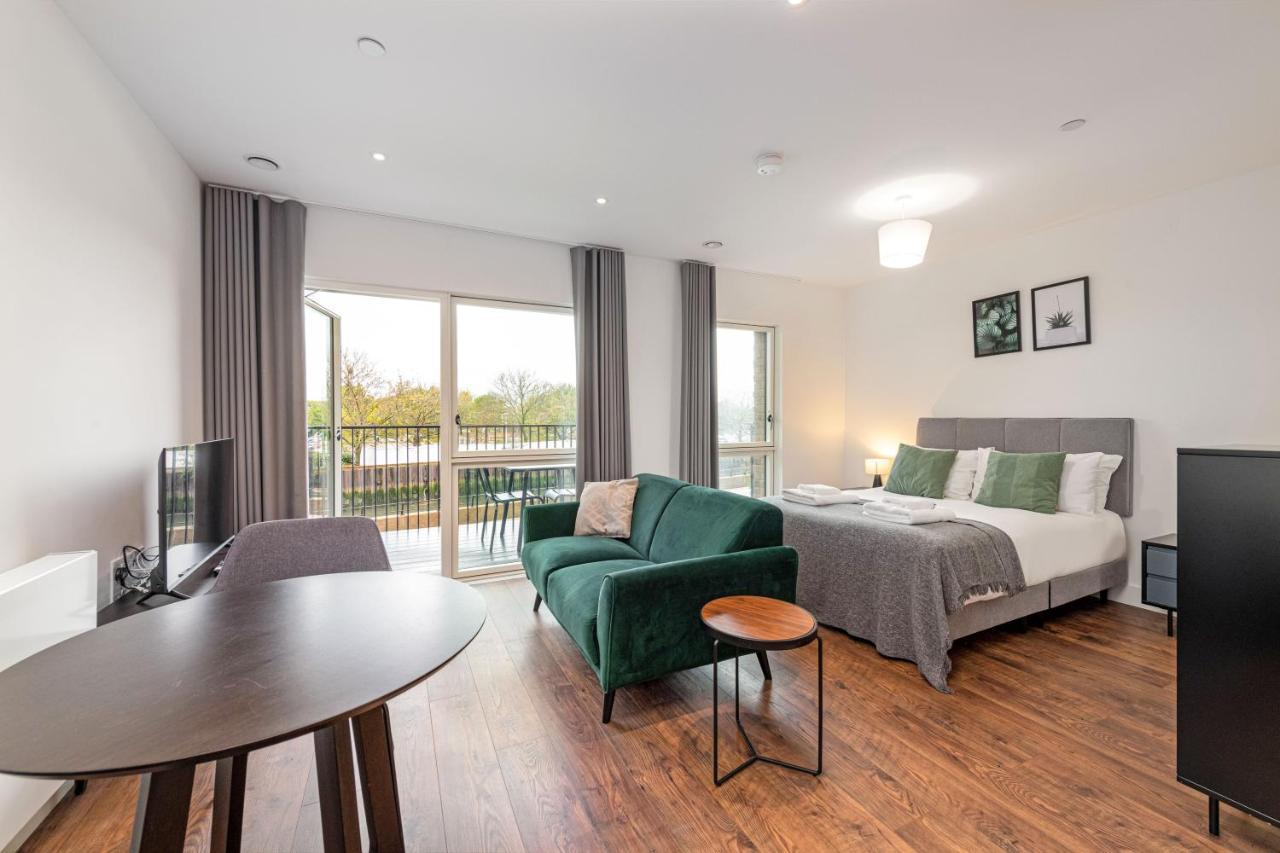 Stayo Apartments Barking Wharf Londres Exterior foto